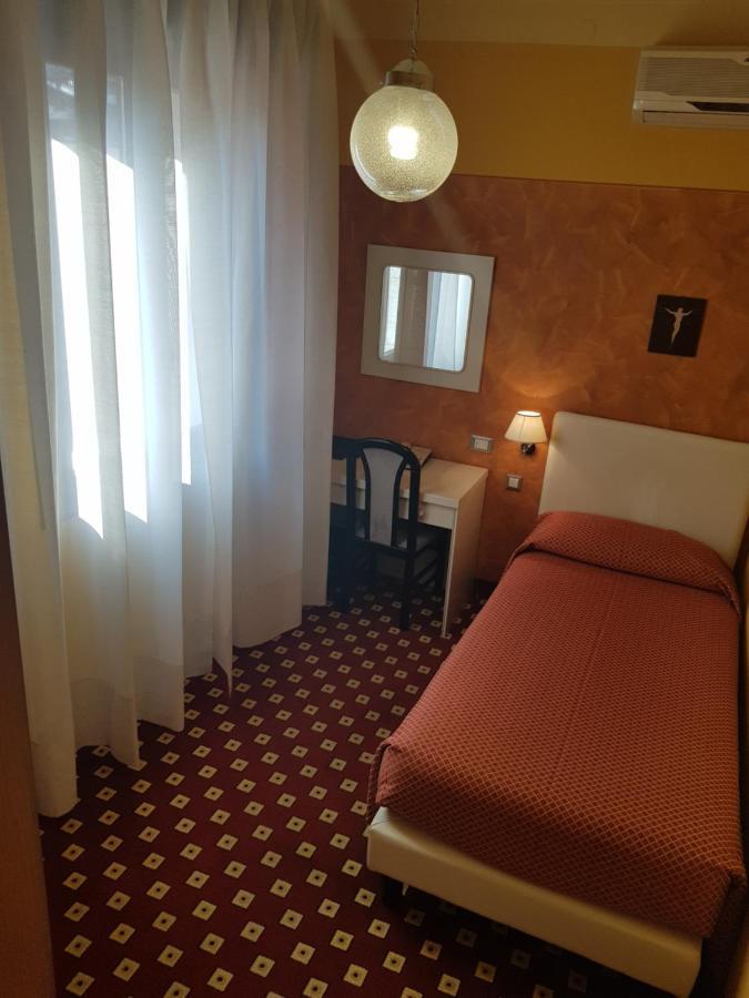 Hotel Diana Boario Terme Eksteriør billede