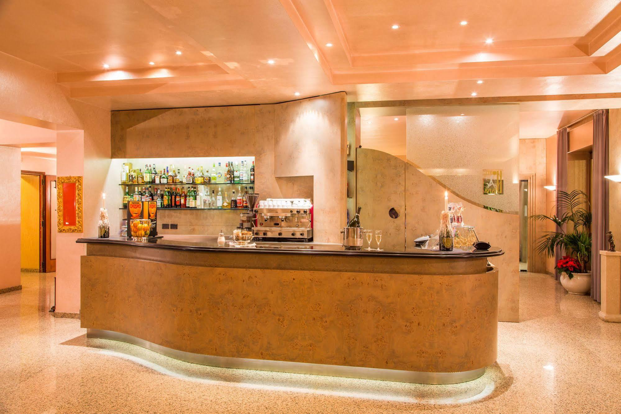 Hotel Diana Boario Terme Eksteriør billede
